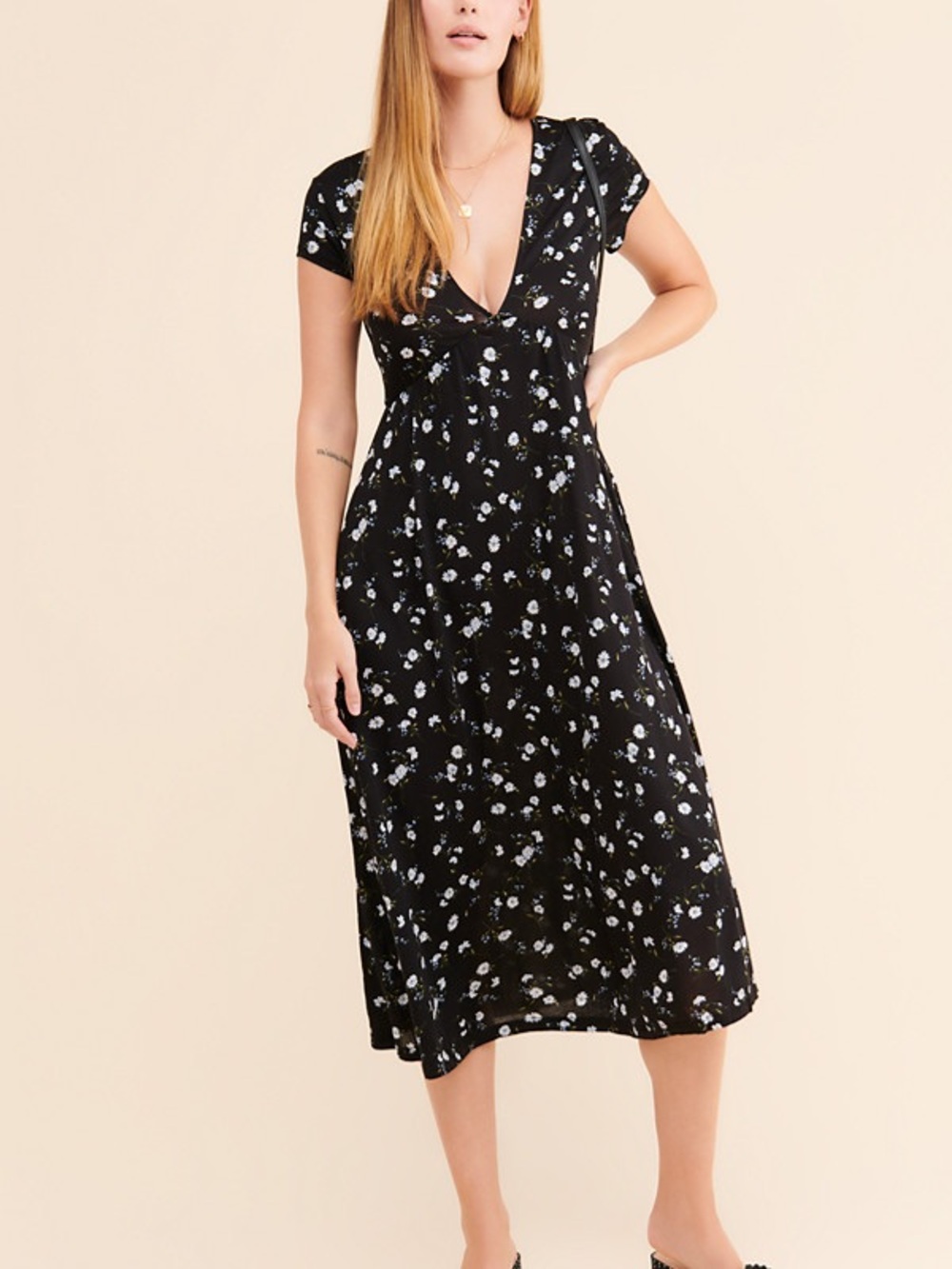 Urban Outfitters Dallas Plunging V-Neck Midi Dress Black Floral - Size XS